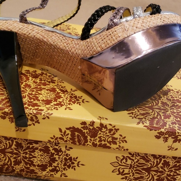 Sexy High Heel Sandals - Picture 4 of 5